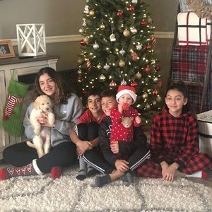 Meet your Posher, Luis